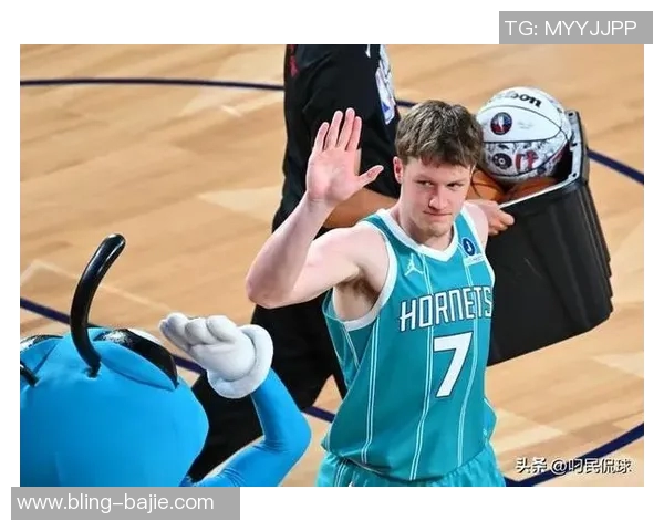 科比桑德斯表现出色克尼佩尔贡献全面数据埃奇库姆状态低迷仅得1分